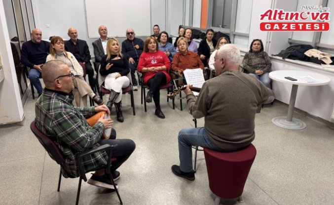 Müziğin birleştirici gücünde buluşan farklı meslek grupları 10 yıldır kulakların pasını siliyor