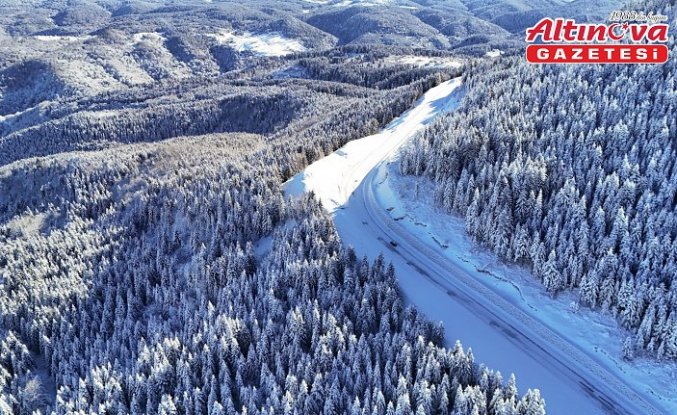Ordu'nun Çambaşı Yaylası'nda kış manzarası havadan görüntülendi