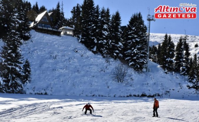 Ordu'daki Çambaşı Kayak Merkezi'nde sezon açıldı