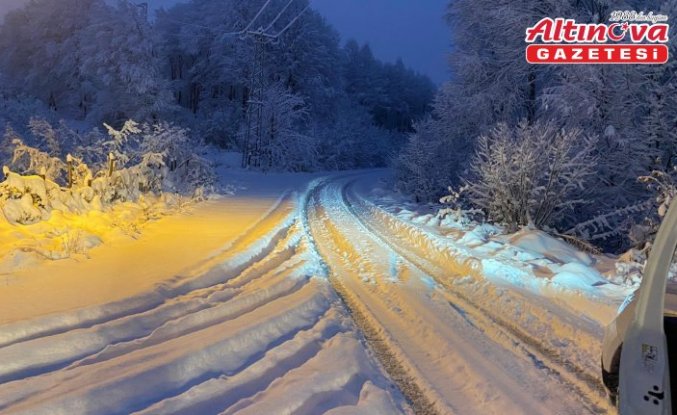 Salıpazarı'nda karla mücadele çalışmaları başladı