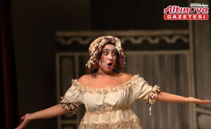 Samsun Devlet Opera ve Balesi Çorum'da “Doktor Mucize“ eserini sahneledi