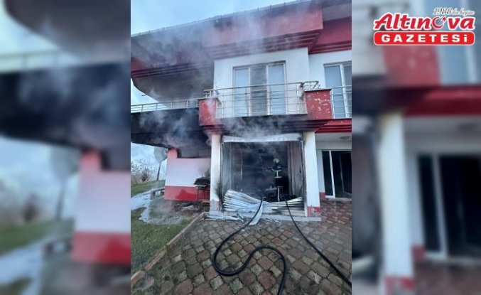 Samsun'da yangın çıkan binada hasar oluştu