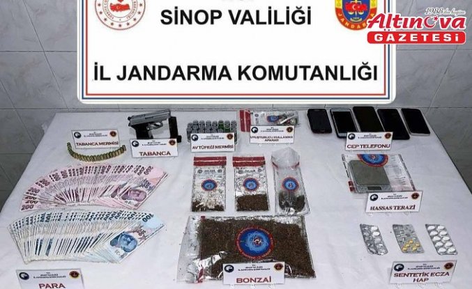 Sinop'ta uyuşturucu operasyonunda 5 zanlı yakalandı