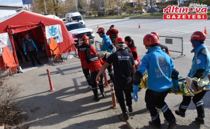 Sinop'ta deprem tatbikatı yapıldı