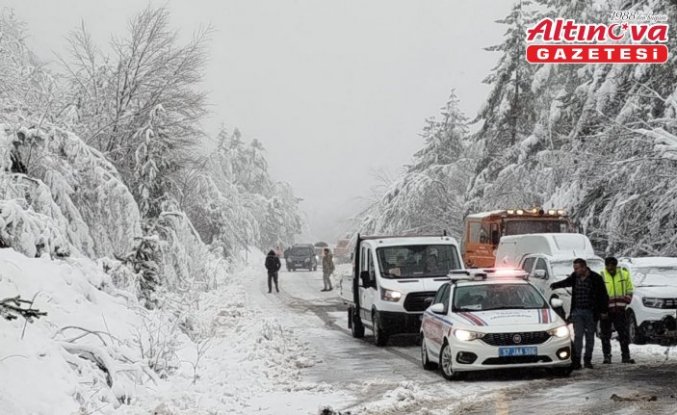 Sinop'ta kar ve şiddetli rüzgar etkili oluyor