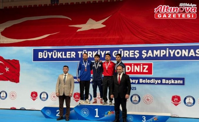 TOGÜ'lü öğrenciler katıldıkları güreş turnuvasında 3 madalya kazandı