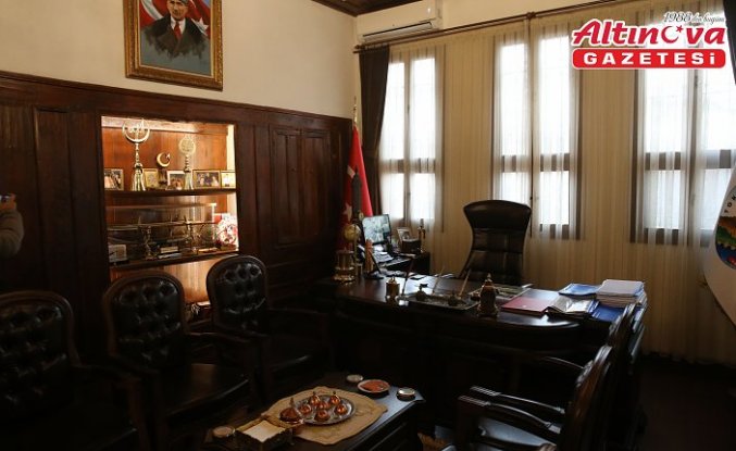 Tokat Belediye Başkanı Yazıcıoğlu'nun makam odasında dinleme cihazı bulunmasıyla ilgili 2 kişi tutuklandı