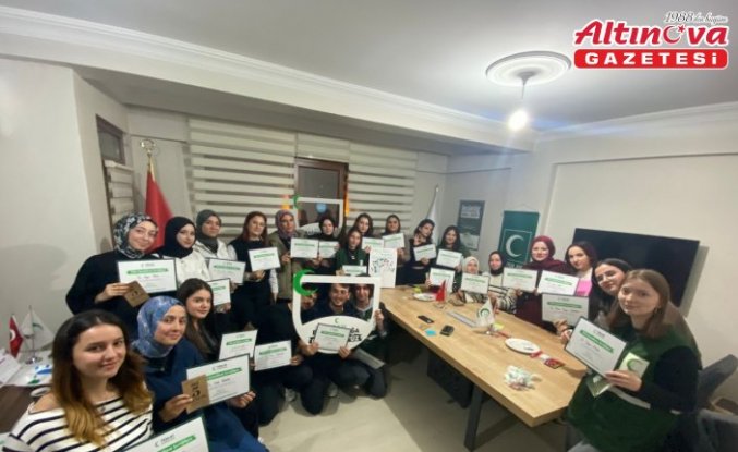 Yeşilay Düzce Şubesinde 5 Aralık Dünya Gönüllüler Günü kutlandı