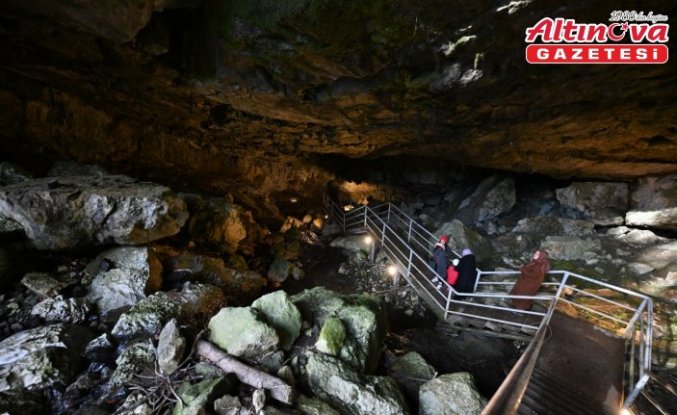 Yığılca, kış aylarında da mağara ve şelaleleriyle ziyaretçilerini ağırlıyor