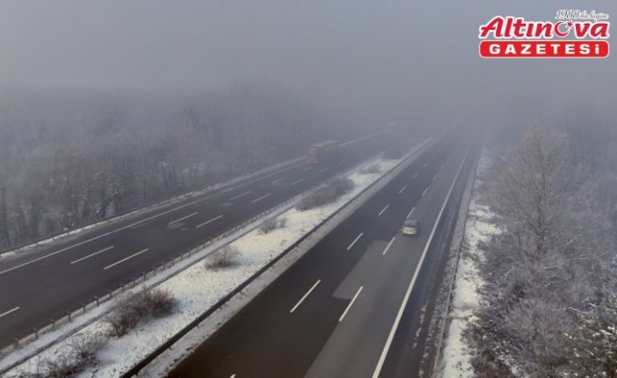 Anadolu Otoyolu'nun Düzce kesiminde sis etkili oldu