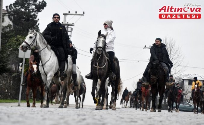 Atlı safari tutkunları Düzce'de buluştu