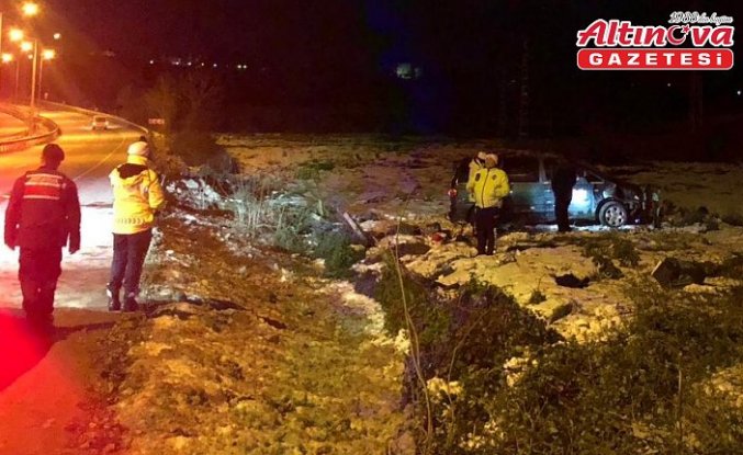 Bafra'da devrilen otomobildeki 3 kişi yaralandı