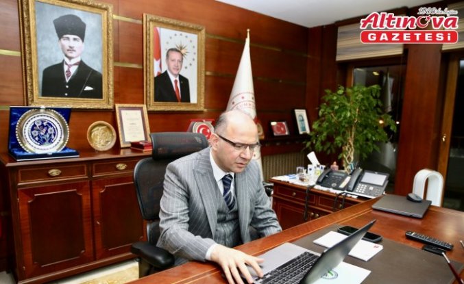 Giresun Valisi Serdengeçti, AA'nın “Yılın Kareleri“ oylamasına katıldı