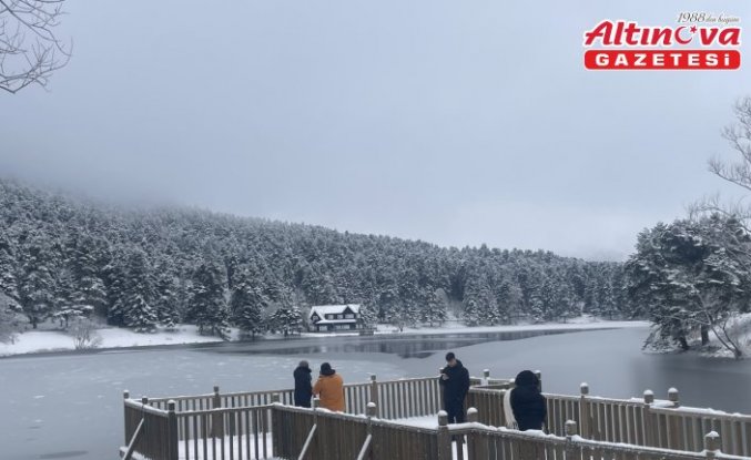 Gölcük Tabiat Parkı'nda kış manzaraları