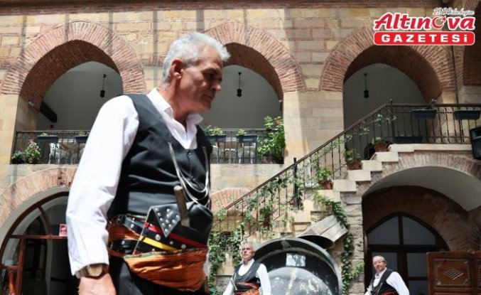 Kastamonu'nun yöresel halk oyunu “Sepetçioğlu“nu emekliler yaşatıyor