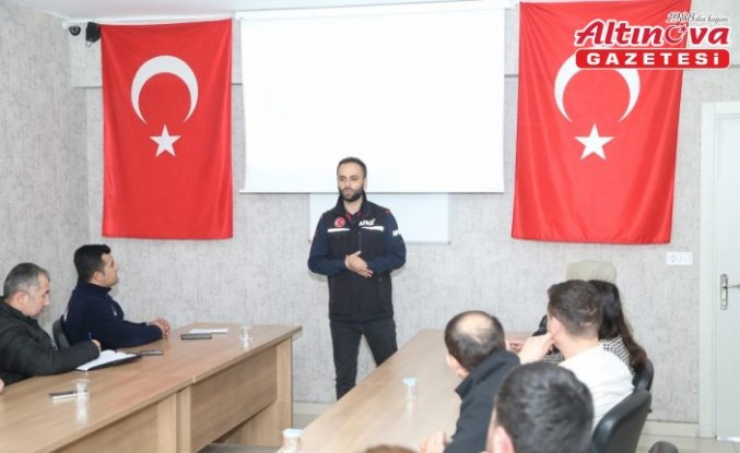 Kavak Belediyesi personeline sivil savunma eğitimi verildi