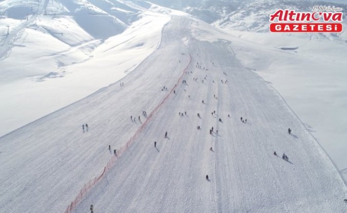 Muş'ta kar yağışının ardından kayak sezonu başladı