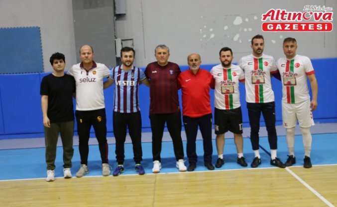 Of'ta ayak tenisi turnuvası başladı