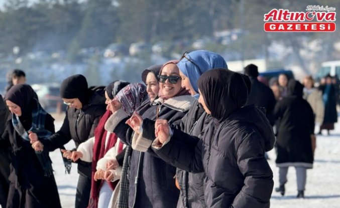 Sinop'ta düzenlenen “Kar Festivali“ renkli görüntülere sahne oldu
