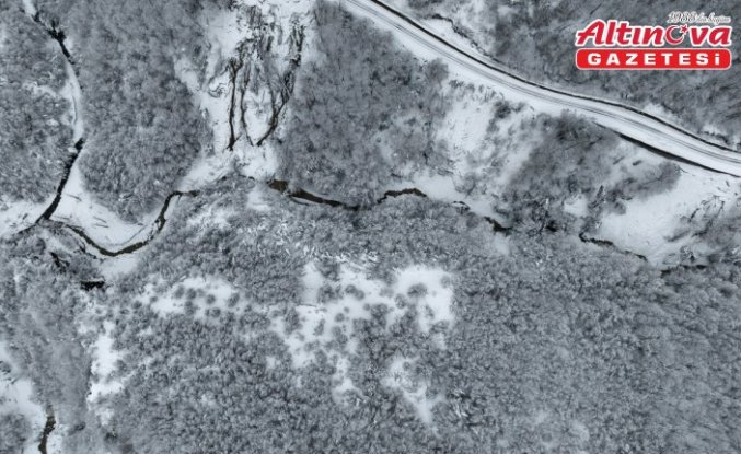 Sinop'ta ormanlarda oluşan kar güzelliği dronla görüntülendi