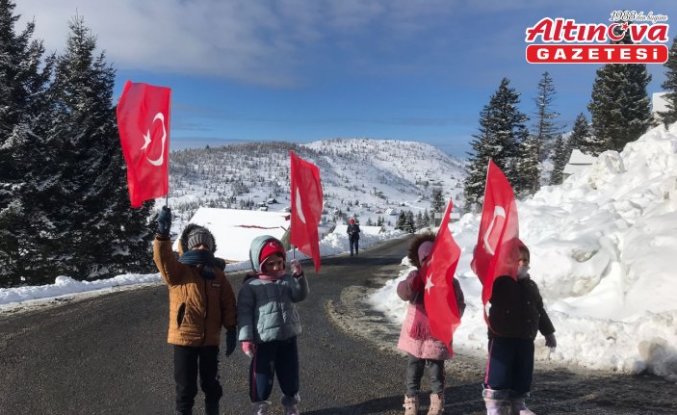 Trabzon'da Sis Dağı'nda Sarıkamış Şehitleri Anma Yürüyüşü yapıldı