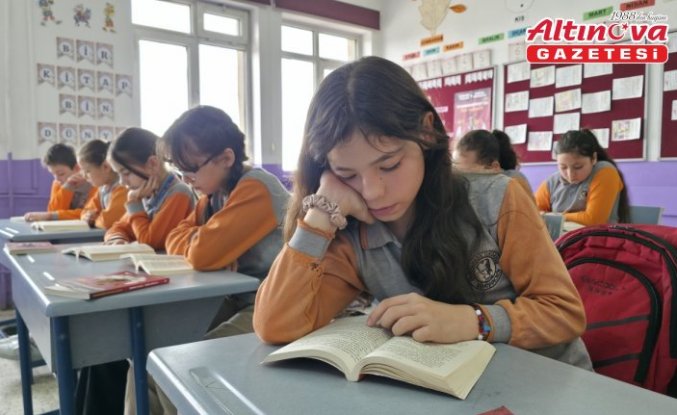 Amasya'da “Bir Kitap Bin Dünya“ projesiyle minikler klasiklerle buluşuyor