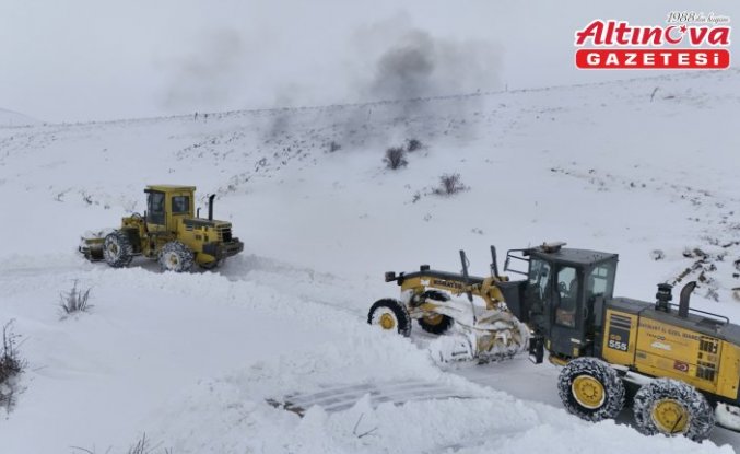 Bayburt ve Gümüşhane'de kar yağışı etkili oldu