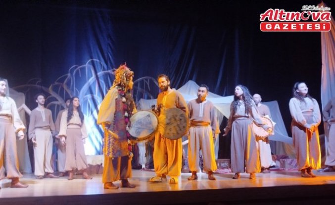 Boyabat’ta çocuklara yönelik tiyatro gösterisi sahnelendi