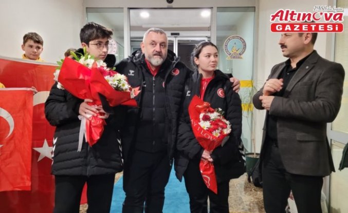 Bulgaristan'daki şampiyonada altın madalya kazanan milli atıcı, Samsun'a döndü