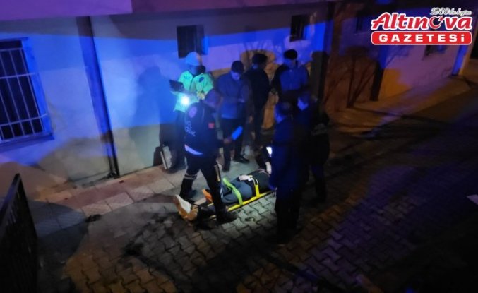 Çorum'da otomobil ile hafif ticari aracın çarpıştığı kazada 2 kişi yaralandı