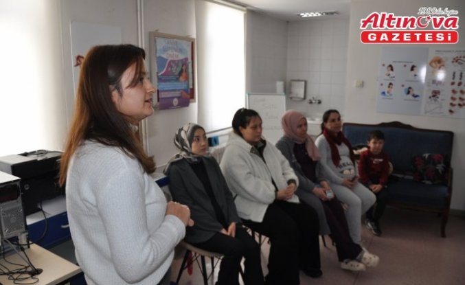 Gümüşhacıköy'de Gebe Okulunda “Bebek Akademisi“ eğitimi düzenlendi