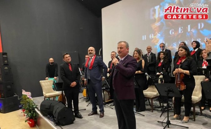 Niksar'da öğretmenler korosu konser verdi