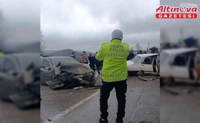 Ordu'da otomobillerin çarpışması sonucu 2 kişi yaralandı