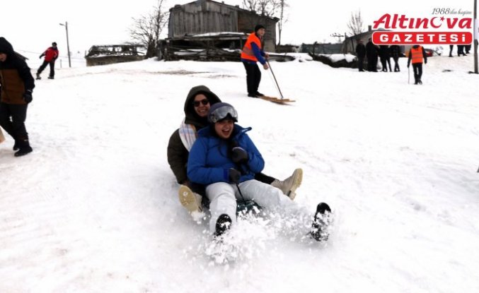 Rize'de “17. Petranboard Kayak Şenliği“ yapıldı