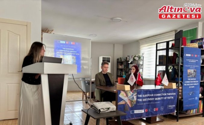 Salıpazarı'nda gençlere Avrupa Birliği kapsamındaki gençlik programları anlatıldı