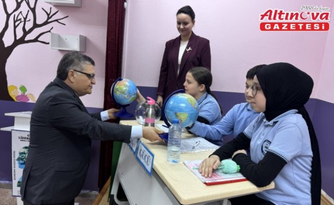 Sinop'ta öğrenciler münazara etkinliğinde doğa ve insan konusunu ele aldı