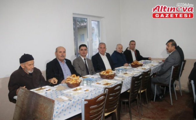 Taşova Belediye Başkanı Özalp Devre köyünde vatandaşlarla iftar yaptı