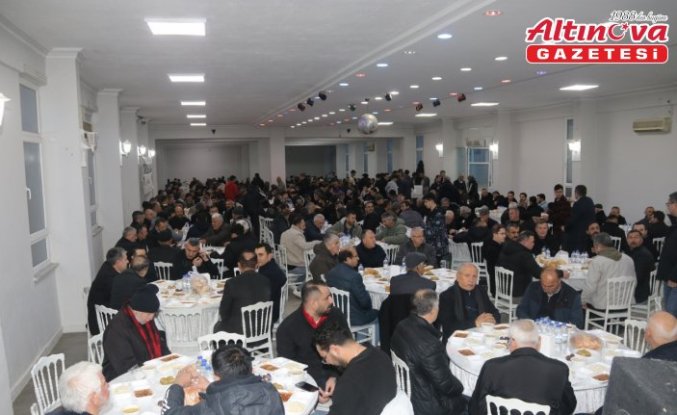 Taşova'da esnaf iftarda buluştu