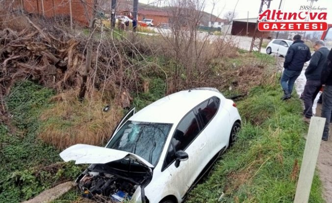 Tokat'ta menfeze düşen otomobildeki anne ve kızı yaralandı