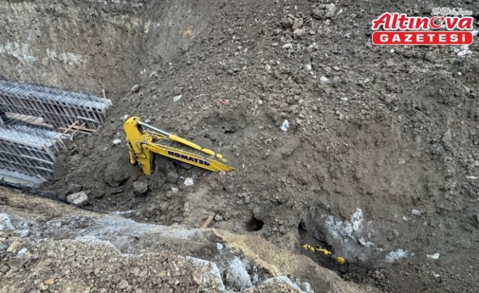 Trabzon'da göçük altında kalan iş makinesi operatörü kurtarıldı