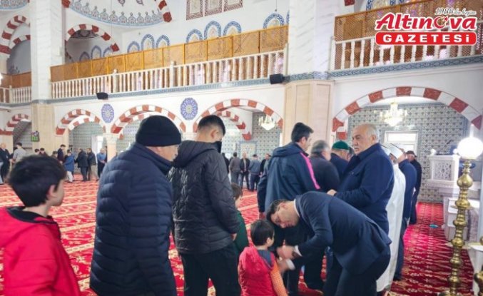 Almus'ta bayramlaşma programı yapıldı