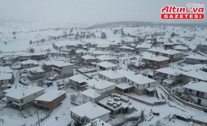 Amasya'nın yüksek kesimlerinde kar etkili oldu