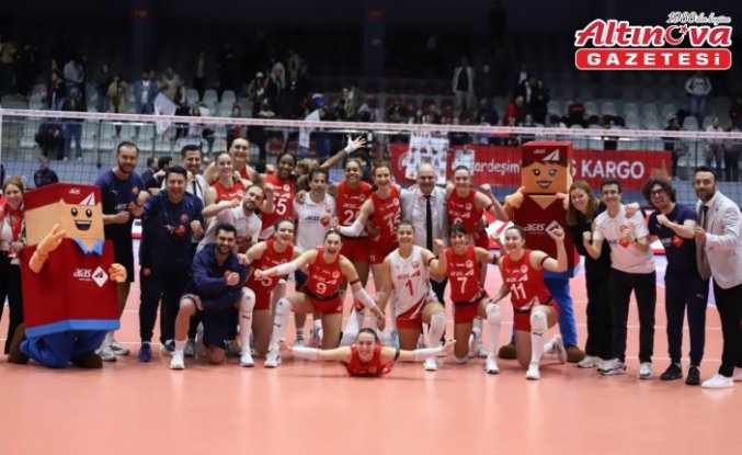 Aras Kargo Spor Kulübü Kadın Voleybol Takımı play-off'a zaferle başladı