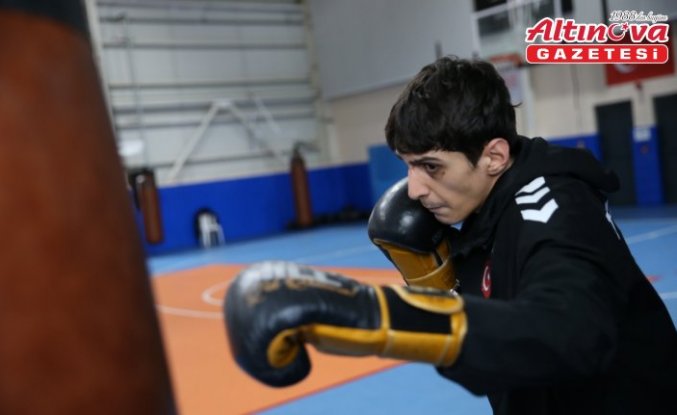 Babasının hayalini gerçekleştiren milli boksör Alparslan'ın hedefi Gençlik Olimpiyatları