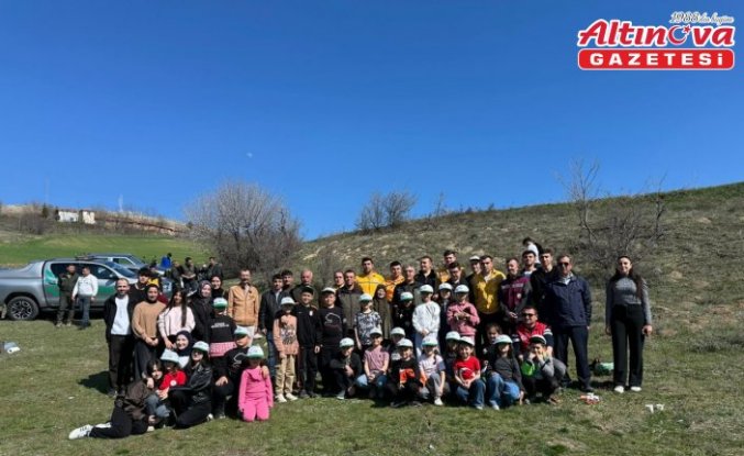 Bayat'ta 105 fidan toprakla buluşturuldu