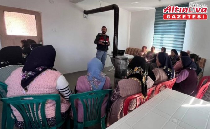 Gümüşhacıköy'de Jandarmadan “En İyi Narkotik Polisi Anne Projesi“ eğitimi