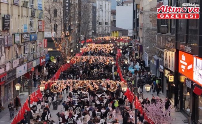 Karabük Belediyesince iftar sofraları kuruldu