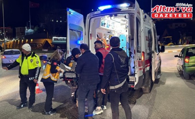 Karabük'te otomobille çarpışan motosikletteki 2 kişi yaralandı