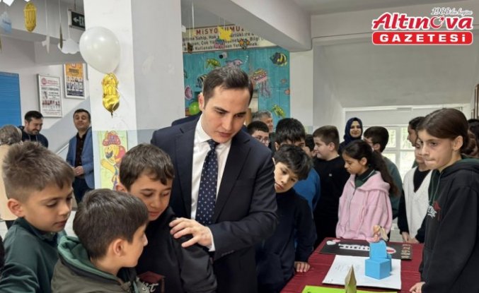 Kaymakam Beyazıt, “Dilimizin Zenginlikleri“ sergisini ziyaret etti