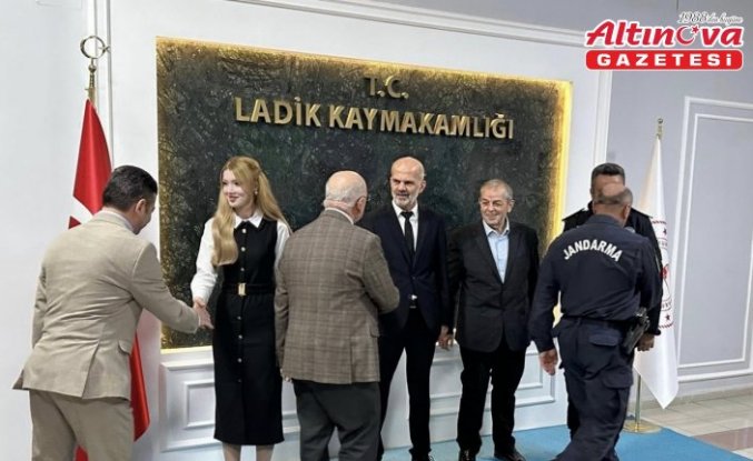 Ladik’te bayramlaşma programı düzenlendi